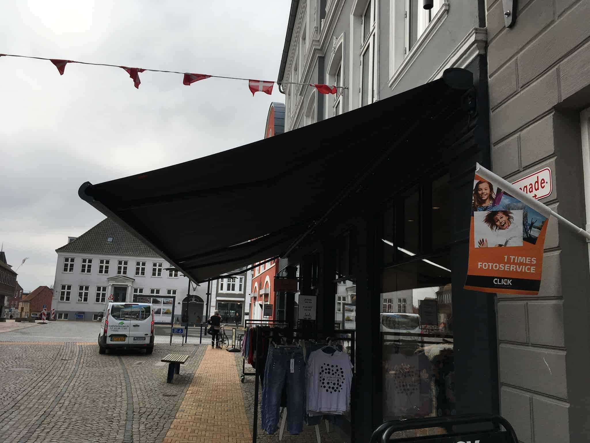 Markise til forretning i Aabenraa