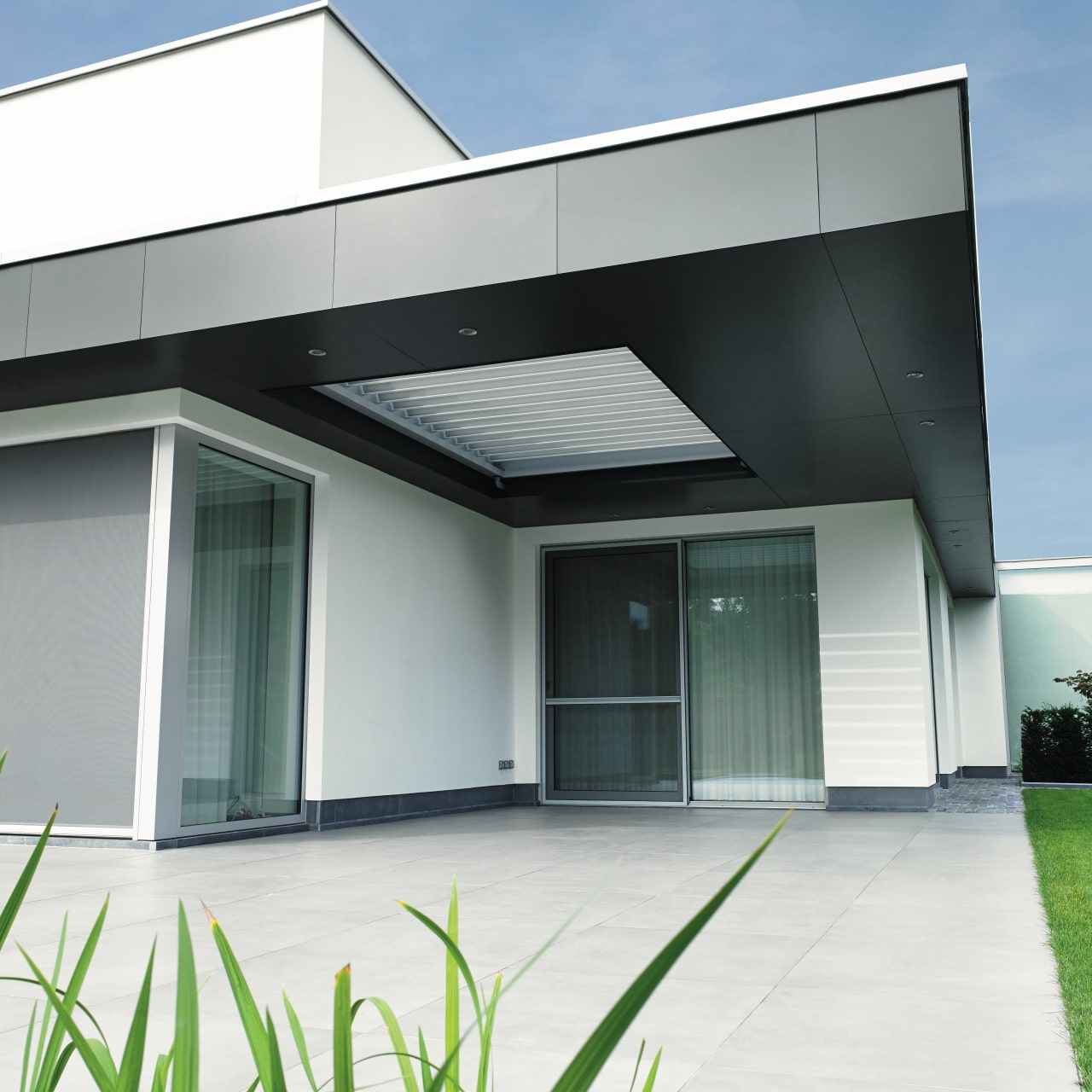 Integreret pergola med Renson Aro