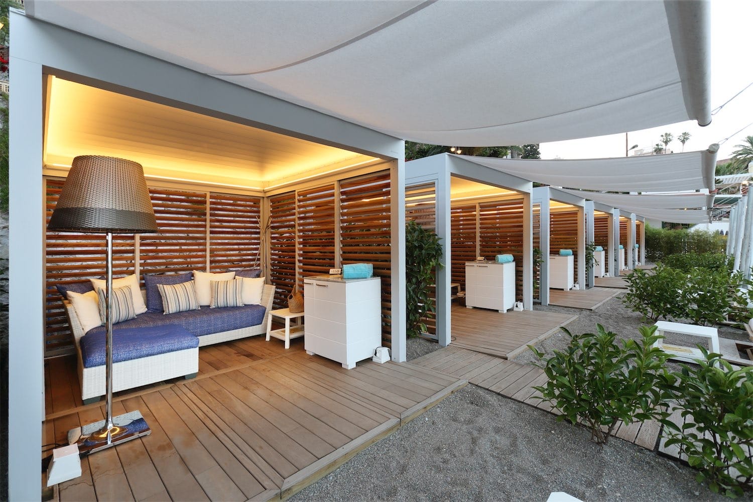 Strandhytter med Renson Algarve pergolaer