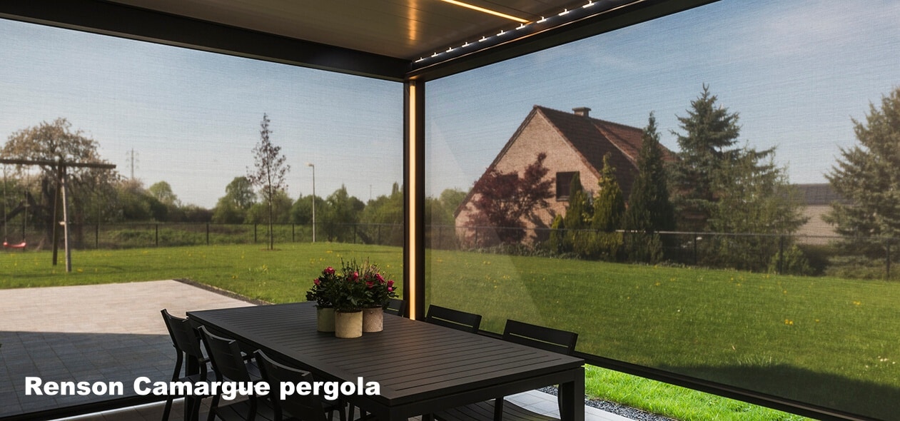 LED belysning I stolpen på en Renson Camargue terrasseoverdækning