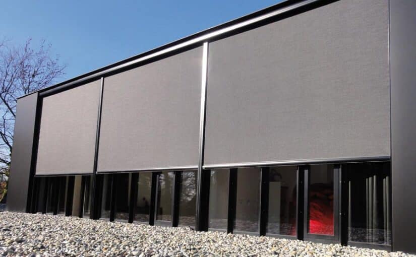 Zip screens fra Renson - Her Fixscreen 100 udvendig solafskærmning