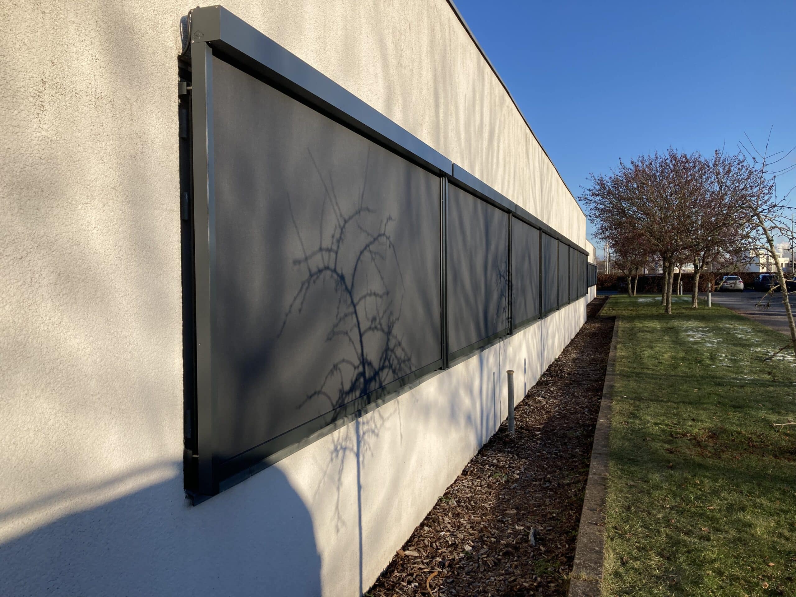 Facademonteret zipsscreen - Renson Fixscreen 100
