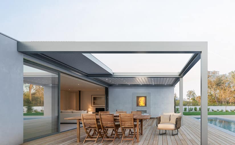 Velvet terrasseoverdækning med skydbare lameller