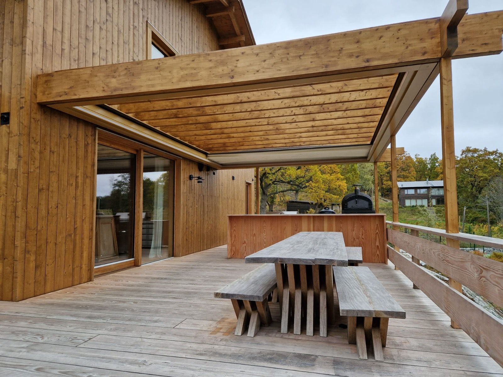 Integreret Gibus Azimut/Zenit pergola med dug