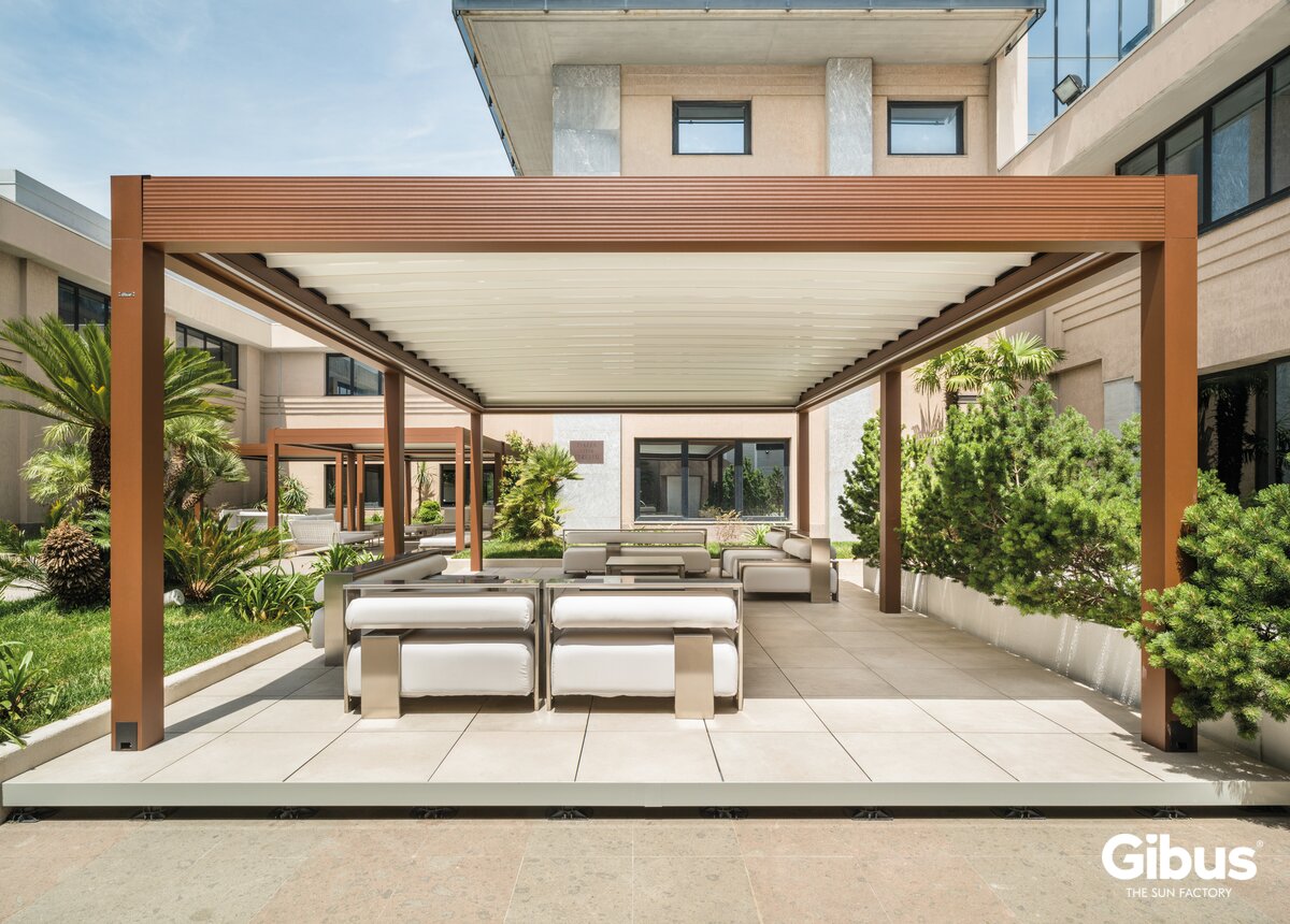Gibus Zenit og Twist pergola har ensartet rammedesign